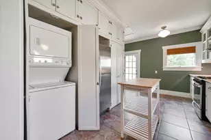 1024 W Temple St, Houston, TX 77009 - Photo 8