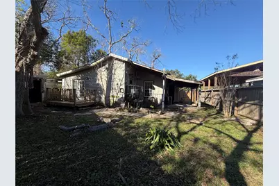 323 Reppert Street, Bacliff, TX 77518 - Photo 8