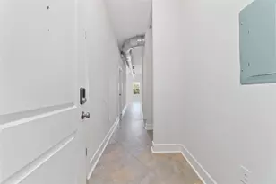 1011 Studemont St, Houston, TX 77007 - Photo 4