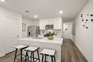 3011 Fall Gold Ln, Katy, TX 77493 - Photo 2