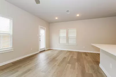 18342 W Centro Circle, Shenandoah, TX 77385 - Photo 6