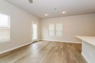 18342 W Centro Cir, Shenandoah, TX 77385 - Photo 6