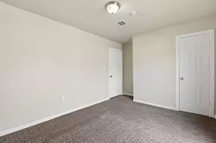 303 Gans St, Houston, TX 77029 - Photo 14