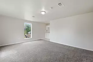 303 Gans St, Houston, TX 77029 - Photo 8
