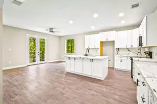 107 Cloverdale, Livingston, TX 77351 - Photo 6