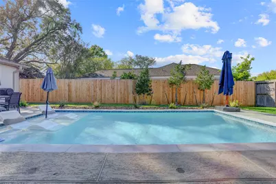 1135 Trowbridge Drive, Houston, TX 77062 - Photo 30