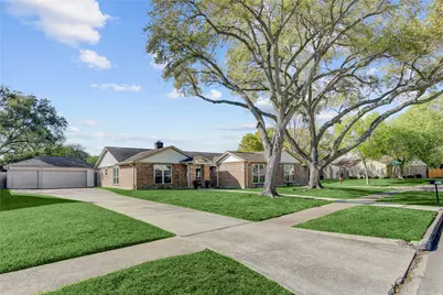 1135 Trowbridge Drive, Houston, TX 77062 - Photo 2