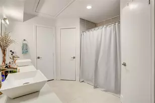 1135 Trowbridge Dr, Houston, TX 77062 - Photo 18