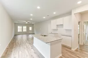 2113 Caney Crk Ln, Conroe, TX 77301 - Photo 8