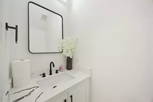 964 Lucky St, Houston, TX 77088 - Photo 4