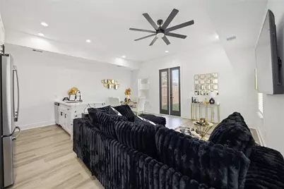 964 Lucky Street #B, Houston, TX 77088 - Photo 14