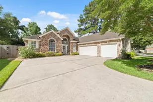 127 Hawknest Ct, The Woodlands, TX 77384 - Photo 1