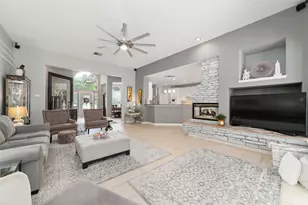 127 Hawknest Ct, The Woodlands, TX 77384 - Photo 8
