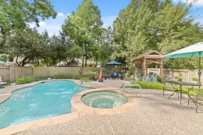 127 Hawknest Court, The Woodlands, TX 77384 - Photo 32