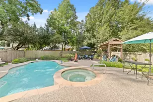 127 Hawknest Ct, The Woodlands, TX 77384 - Photo 32