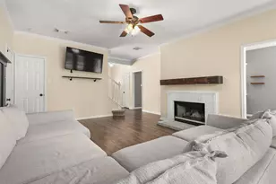 1119 Chesterwood Dr, Pearland, TX 77581 - Photo 12
