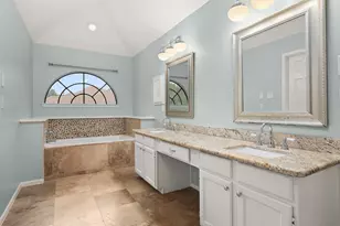 1119 Chesterwood Dr, Pearland, TX 77581 - Photo 32