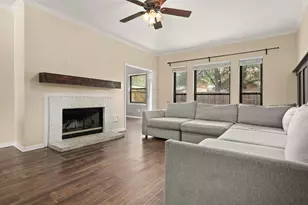 1119 Chesterwood Dr, Pearland, TX 77581 - Photo 12