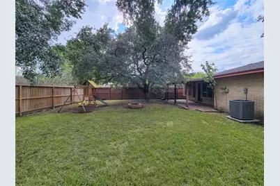 7907 Rumbling Wood Court, Houston, TX 77086 - Photo 22