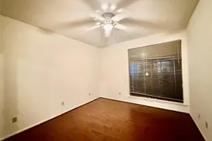 8055 Cambridge St, Houston, TX 77054 - Photo 12