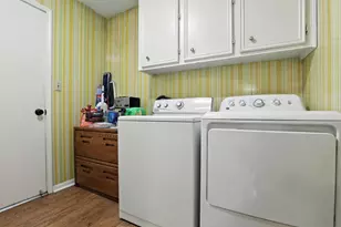 2910 Riata Ln, Houston, TX 77043 - Photo 12