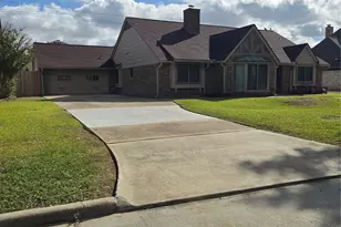 2910 Riata Ln, Houston, TX 77043 - Photo 4