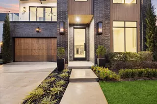 2118 Westgate Dr, Houston, TX 77019 - Photo 2