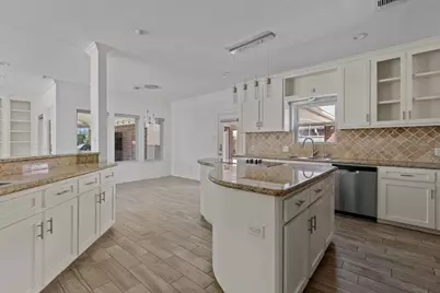 3114 W Autumn Run Circle, Sugar Land, TX 77479 - Photo 14