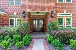 3114 W Autumn Run Cir, Sugar Land, TX 77479 - Photo 2