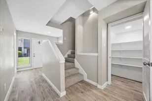 9007 Imogene St, Houston, TX 77036 - Photo 8