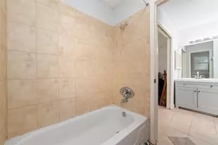 10819 Berry Tree Dr, Houston, TX 77064 - Photo 14