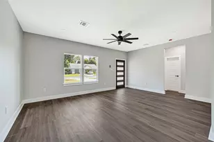 2429 Boss St, La Marque, TX 77568 - Photo 4