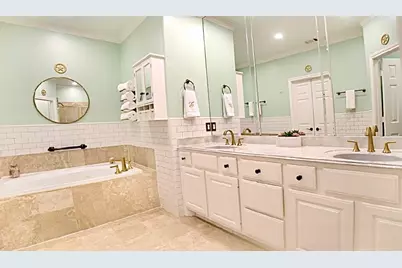 2006 Buffalo Terrace, Houston, TX 77019 - Photo 22