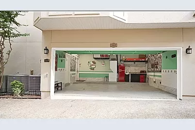 2006 Buffalo Terrace, Houston, TX 77019 - Photo 34
