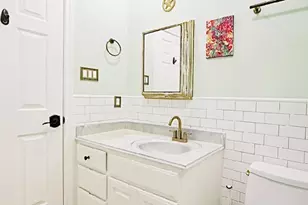 2006 Buffalo Terrace, Houston, TX 77019 - Photo 16
