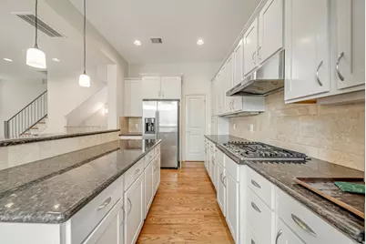 1914 Woodbury Street, Houston, TX 77030 - Photo 6