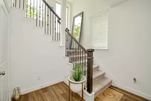 11021 Mikula Dr, Houston, TX 77043 - Photo 18