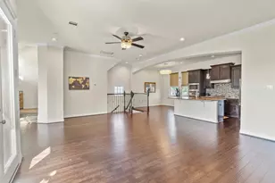 10218 Spring Shadows Park Cir, Houston, TX 77080 - Photo 14