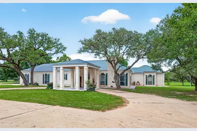 1218 Forest Oak Drive, Altair, TX 77442 - Photo 1