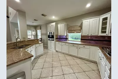 15802 Deerpath Court, Tomball, TX 77377 - Photo 8