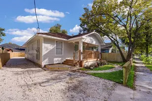 2214 McKee St, Houston, TX 77009 - Photo 2