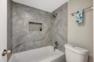 2100 Tanglewilde St, Houston, TX 77063 - Photo 30