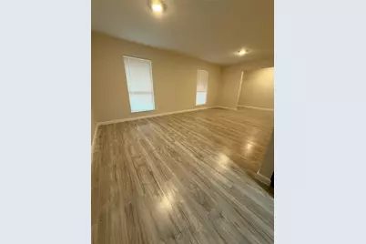 4747 Clover Street, Houston, TX 77033 - Photo 2