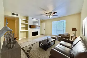 2103 Place Rebecca Ln, Houston, TX 77090 - Photo 2