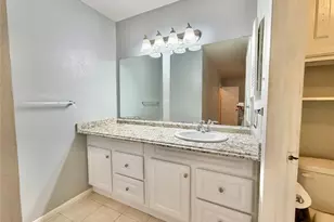 2103 Place Rebecca Ln, Houston, TX 77090 - Photo 12