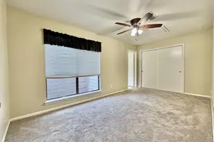 2103 Place Rebecca Ln, Houston, TX 77090 - Photo 14