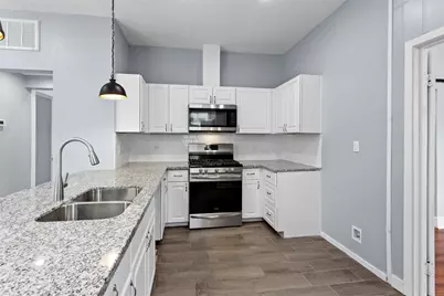 2005 37th Street, Galveston, TX 77550 - Photo 8