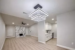 2125 Augusta Dr, Houston, TX 77057 - Photo 4