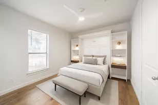 2426 Bevis St, Houston, TX 77008 - Photo 10
