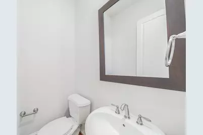 2426 Bevis Street, Houston, TX 77008 - Photo 18